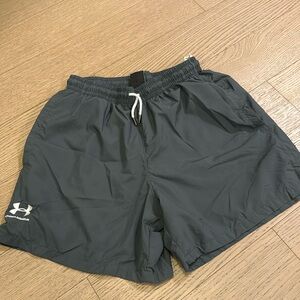Men’s under armour 5 inch athletic short